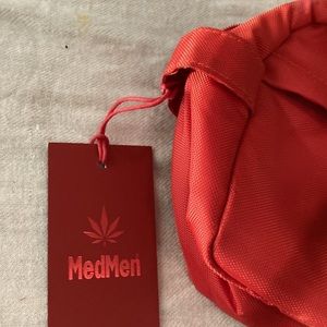 MED MEN TOILETRIES RAD BAG bag🤙🏽. MedMen **